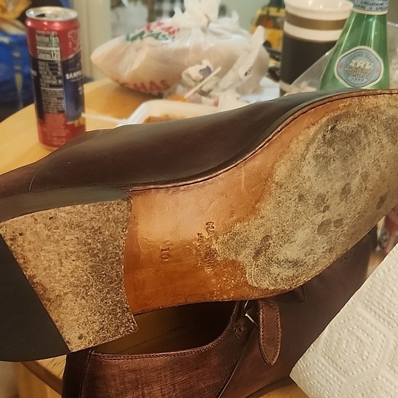 Magnanni  Men's Brown Leather Dress Shoes - Picture 4 of 7